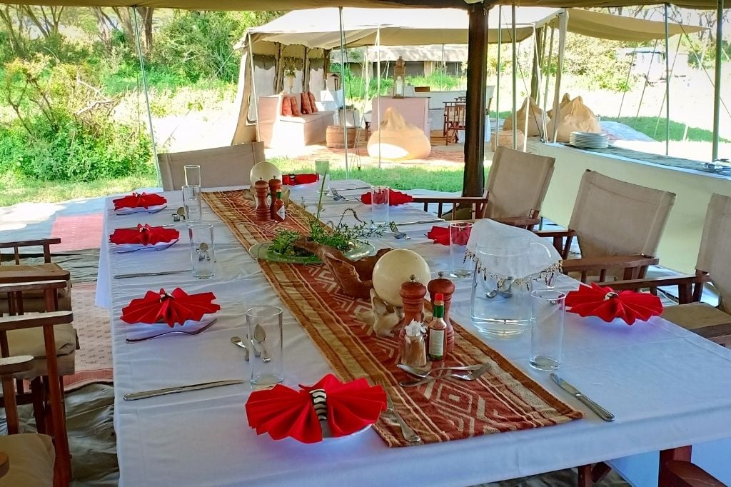 head out to look for dinner.