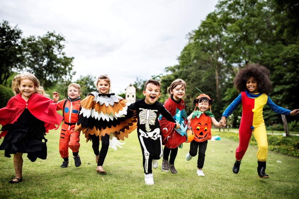 little-kids-at-a-halloween-party-2022-12-15-23-44-27-utc