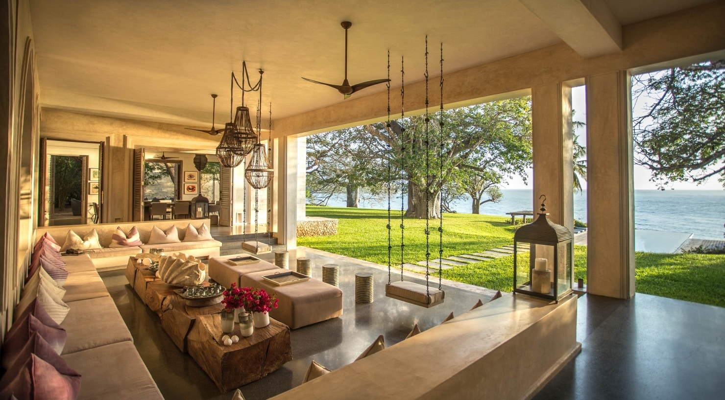 perfect-hideaways-kenya-siria-beach-1-Sunken-Lounge-Sunrise-